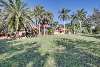 Pool & Hot Tub: Spacious Villa in Coral Springs!