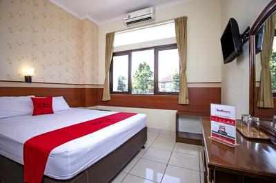 RedDoorz Plus @ Wastu Kencana