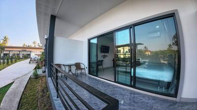 Hillside Premium Hotel