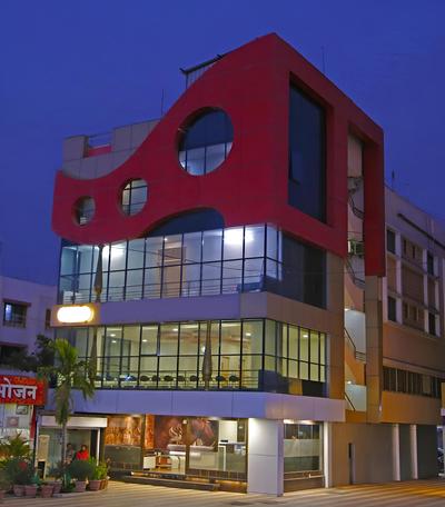 Hotel Sai Country Inn