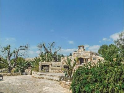 Li Fani Luxe Pool Stone House