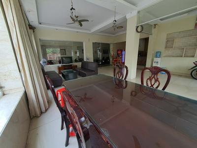 The Six Hotel - Hoang Long Son 3