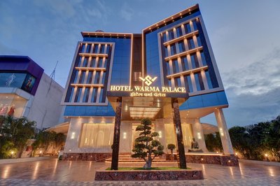Hotel Warma Palace