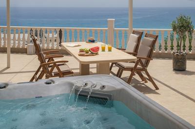 Posto Serene With Jacuzzi