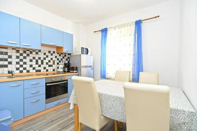 Lovely Flat Just Steps From the Beach