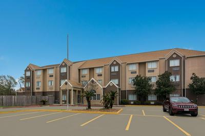 Americas Best Value Inn & Suites Lake Charles at I-210 Exit 5