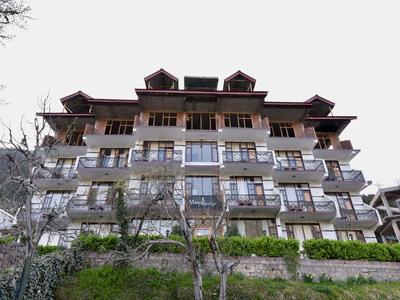 OYO 12735 The Manali Lodge