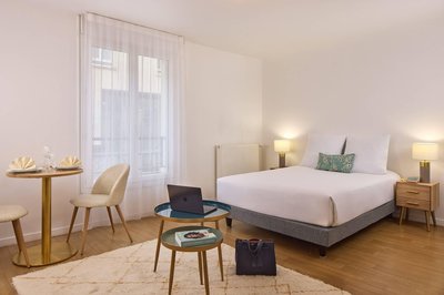 Quality Suites Meaux