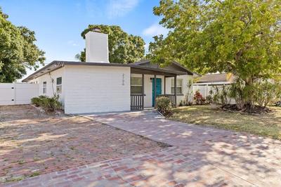 Sunny Palmetto Oasis: 4br Home With Private Pool 4 Bedroom Home by RedAwning
