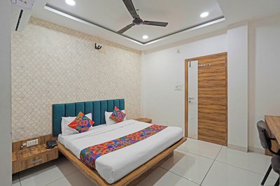 Fabexpress Shyam Palace