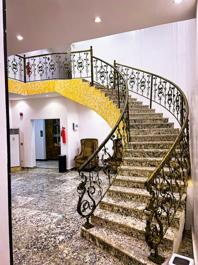 Entrust Hotel and Suites