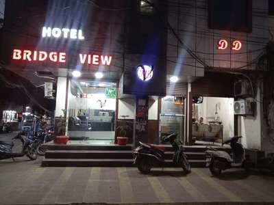Hotel Bridge View
