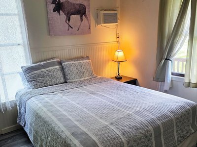 Adirondack Sunrise Motel and Cabins