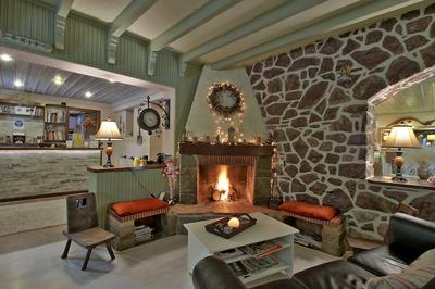 Boutique Hotel Skamnos