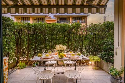 Casa Ambra in Lucca With 1 Bedrooms and 1 Bathrooms