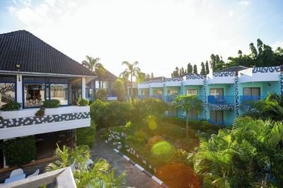 Beach comber hotel and aprtments