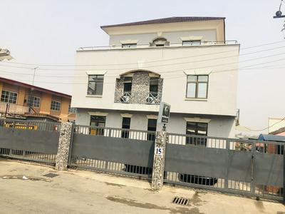 Mayors & Diplomat Suites Opebi