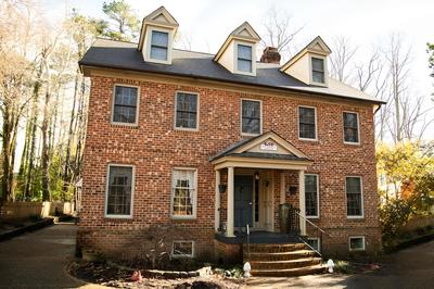 Williamsburg Sampler B & B