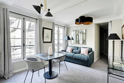 Authentic Apartment - 1br/4p - Near the Louvre