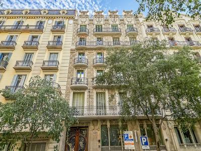 Modern Villa in Eixample With Sea Near
