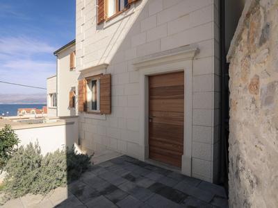 Apartment M&J - Comfort Two Bedroom Apartment With Terrace and Sea View