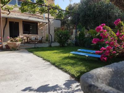 Elia Guesthouse
