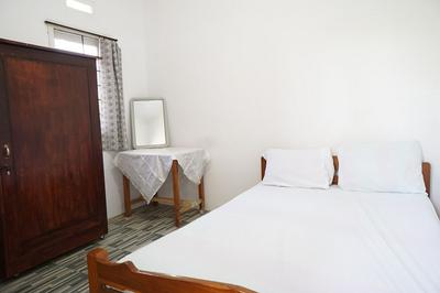 OYO Life 92991 Kost Amantu 2