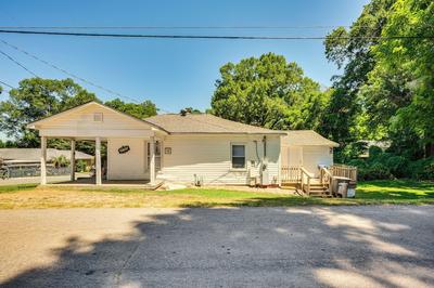 Family-friendly Home Near Parks & Lakes!