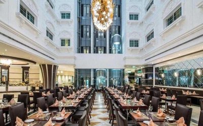 Holiday International Hotel Bur Juman