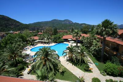 Hotel Holiday Calbis