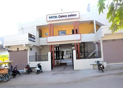 Goroomgo Galaxy Palace Bareli