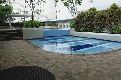 Comfort Living And Minimalist 1Br At Bassura City Apartment