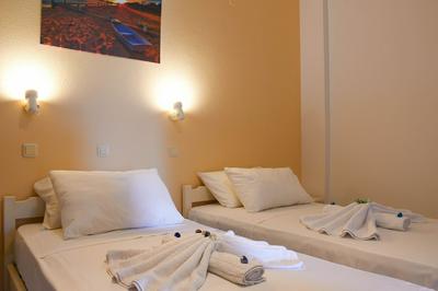 Litinas Apartments With Pool