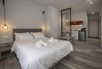 Homelike Studios in the Heart of the City by GHH