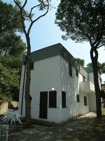 Modern 2 Bedroom Apartment Near Rosolina Beach