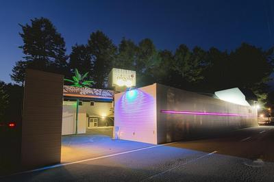 alo alo - Adults Only