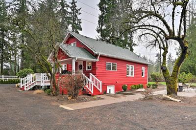 Redmond Farmhouse on 2 Acres w/ Deck & Grill!