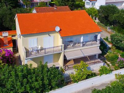 Apartments Trstenica