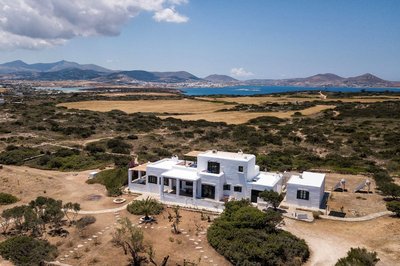 Traditional Villa 5 Mins on Foot From the Beach