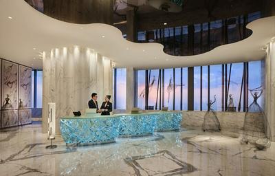 J Hotel, Shanghai Tower