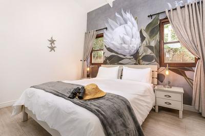 Sixteen Guest House on Main
