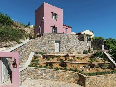 Traditional Renovated Villa Liodosifis with Heated Private Pool, Hot Tub & BBQ