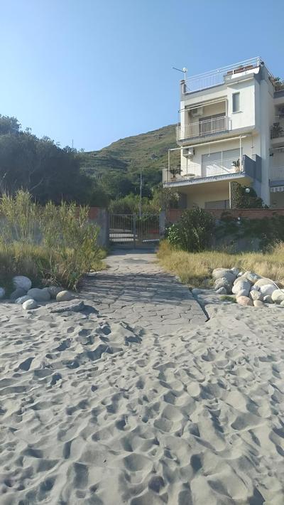 Movida Sea Forza D'Agrò - Taormina