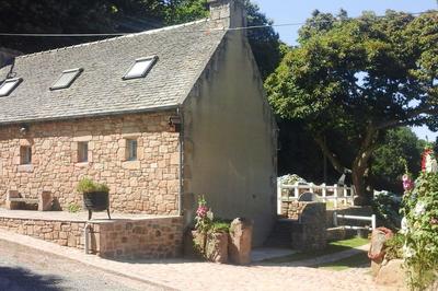 Stone House in Brittany Near Sandy Beach