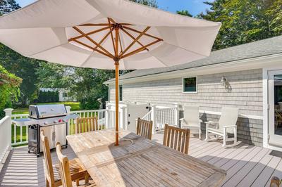 Coastal-modern Home < 3 Mi to Charlestown Beach!