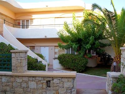 Apartment for 4 Persons, Swimming Pool, Near the Beach