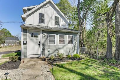Pet-friendly Home w/ Spacious Yard in Avon!
