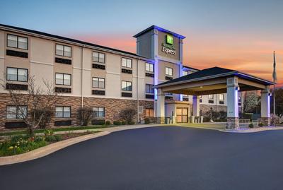 Holiday Inn Express Marshall by IHG