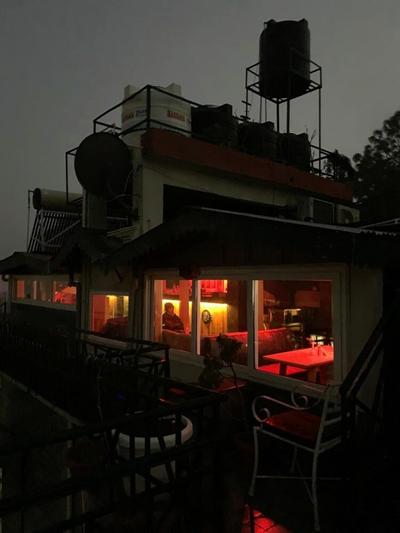 Goroomgo Kasauli Regency Kasauli