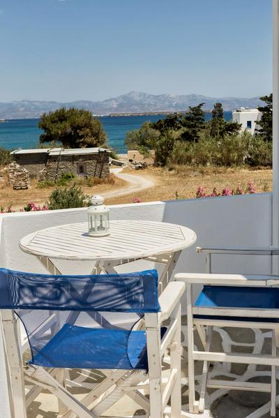 Tarsa Studios & Apartments